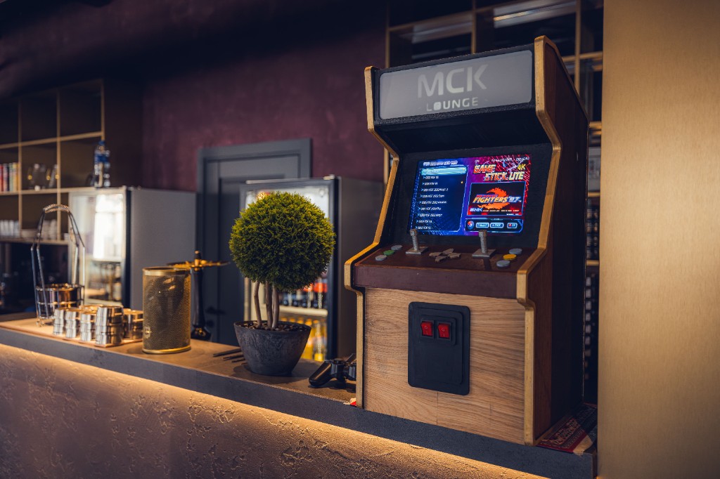 МСК Lounge Серпуховская — аркадный автомат