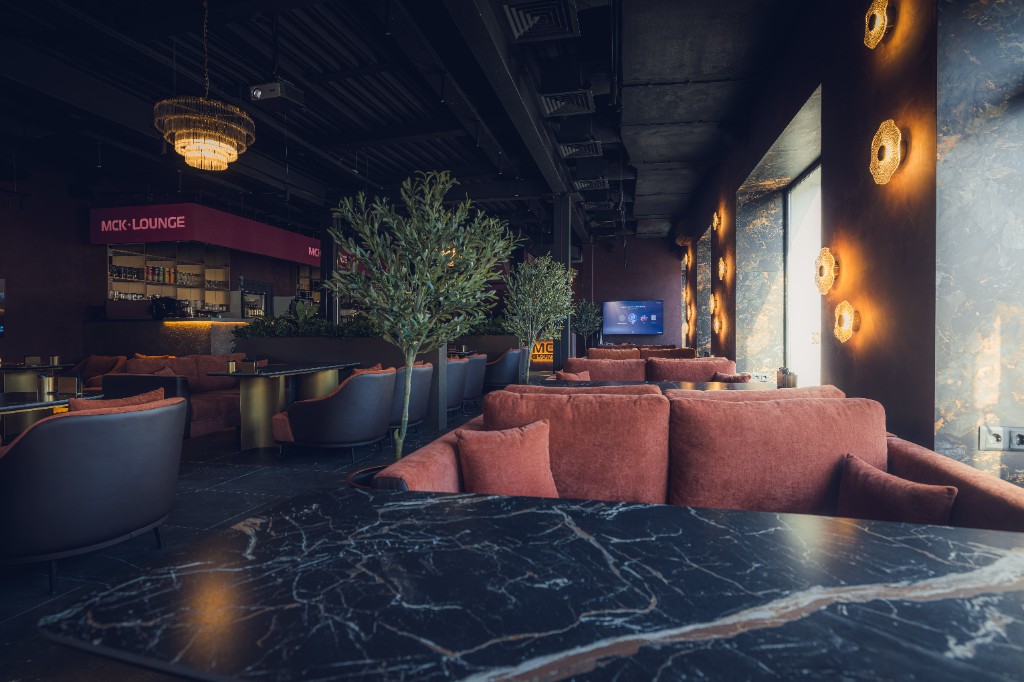 МСК Lounge Серпуховская — зал вечером